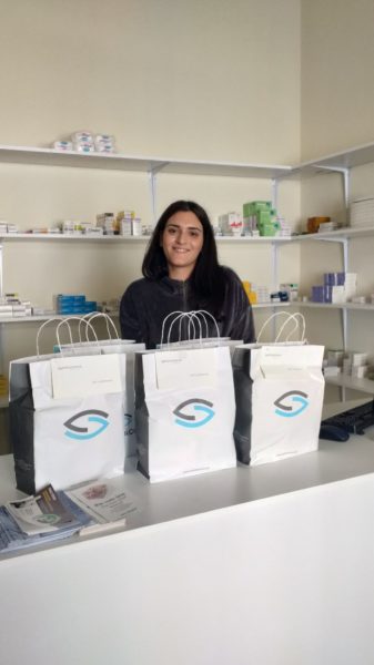 Δωρεά φαρμάκων από το Ινστιτούτο Ophthalmica στο Κοινωνικό Φαρμακείο Σπετσών